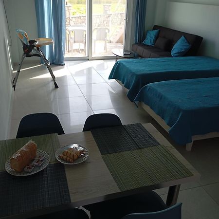 Lighthouse Apartments คิเลียดู ภายนอก รูปภาพ