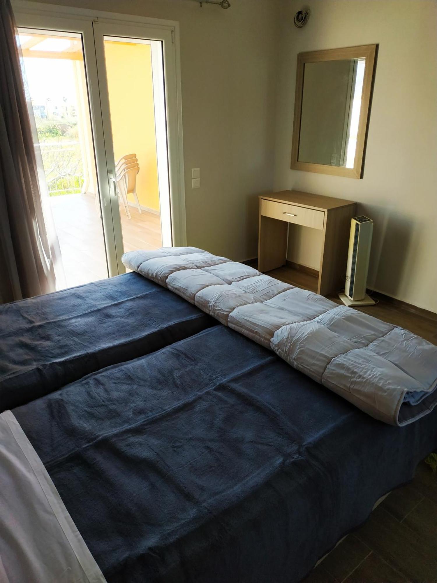 Lighthouse Apartments คิเลียดู ภายนอก รูปภาพ