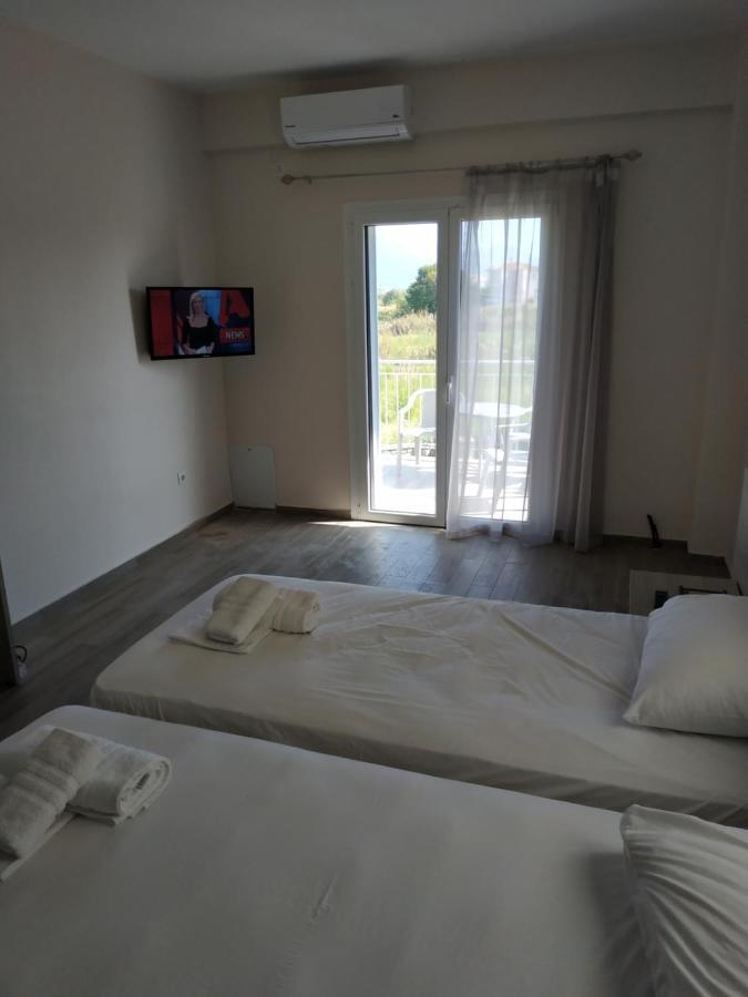 Lighthouse Apartments คิเลียดู ภายนอก รูปภาพ